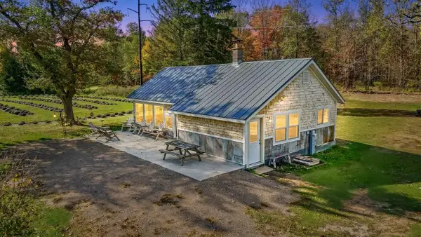W6098 E STELLING ROAD, Tomahawk, WI 54487