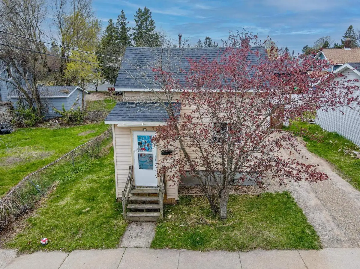 15 W MONTROSE STREET WEST, Rhinelander, WI 54501 - #1