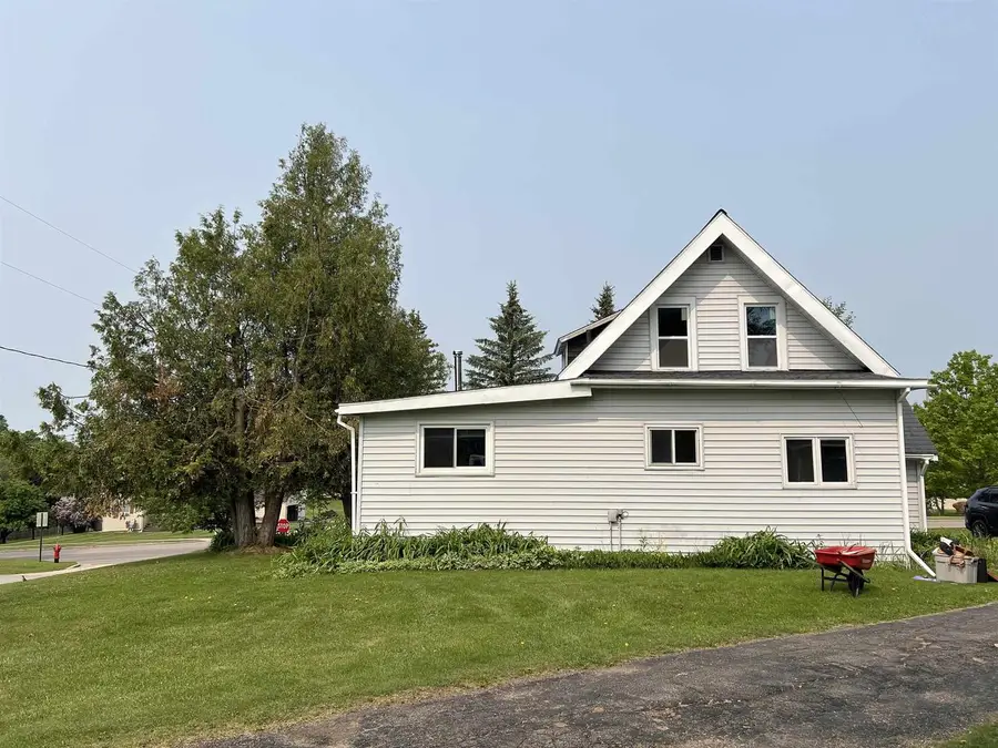 400 GENESEE STREET, Wittenberg, WI 54499 - #2