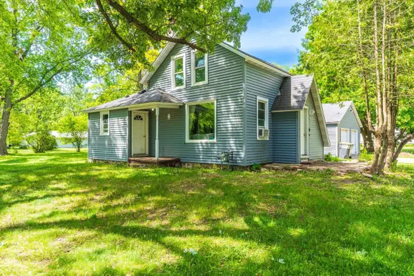 325 E CHESTER STREET, Plainfield, WI 54966