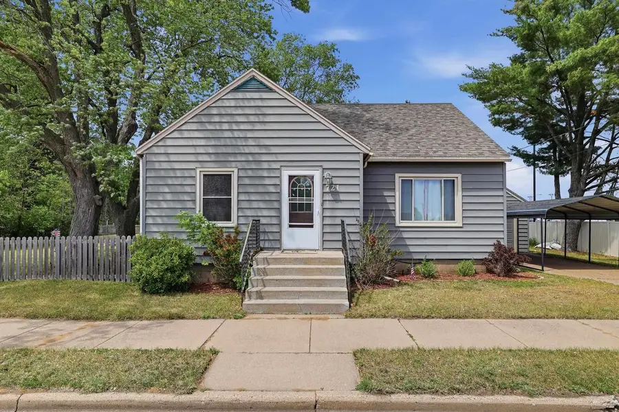 721 GROVE AVENUE, Wisconsin Rapids, WI 54494 - #2