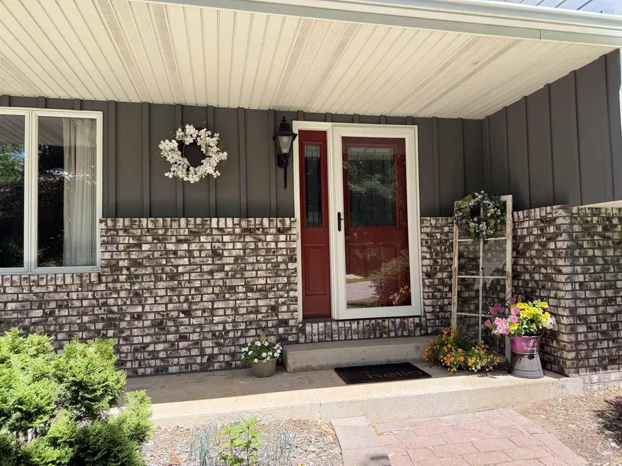 1107 W STATE STREET, Marshfield, WI 54449 - #2