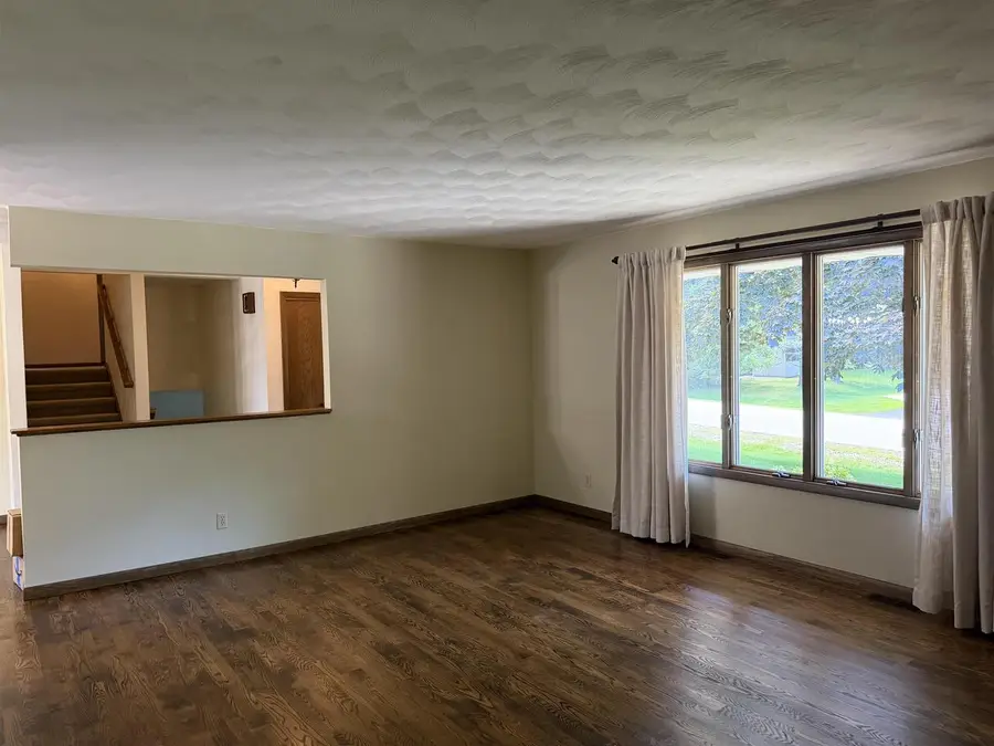 1107 W STATE STREET, Marshfield, WI 54449 - #3