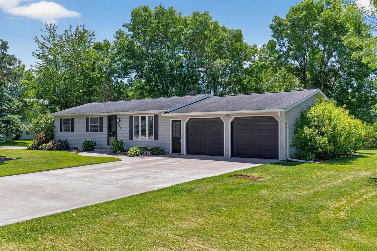 111 W ELM STREET, Abbotsford, WI 54405 - #1
