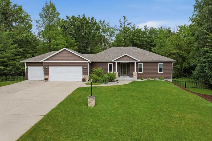 2424 OSPREY RETREAT, Stevens Point, WI 54482 - #2