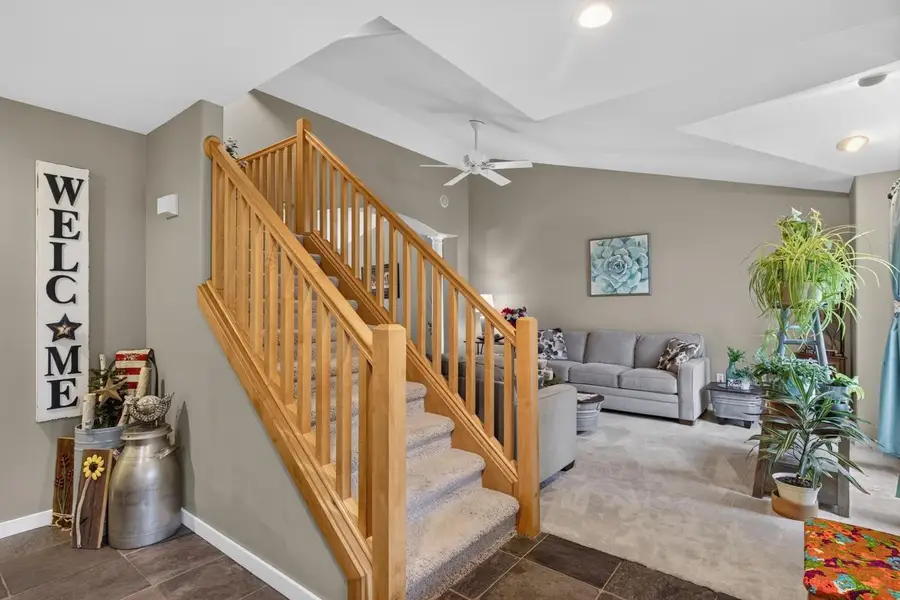 912 CHEROKEE COURT, Waupaca, WI 54981 - #3