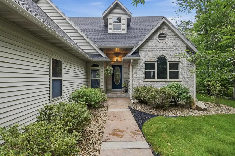 4900 HUMMINGBIRD LANE, Stevens Point, WI 54482 - #3