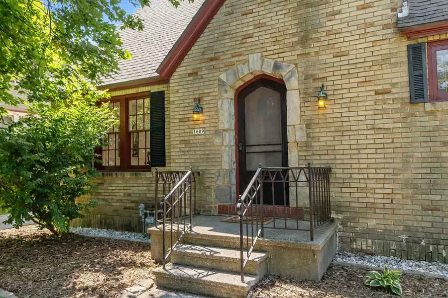 1609 CLARK STREET, Stevens Point, WI 54481 - #3