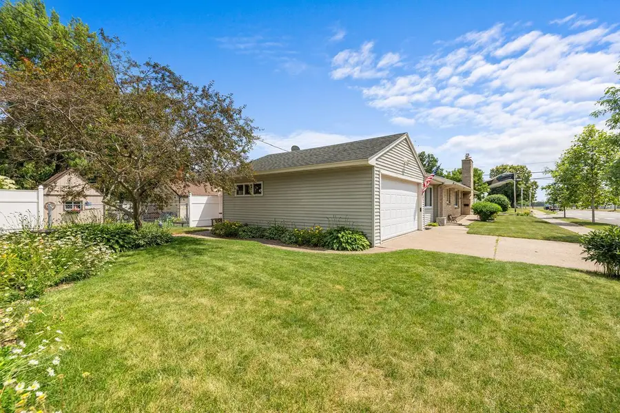 2517 PIED PIPER LANE, Wausau, WI 54403 - #2