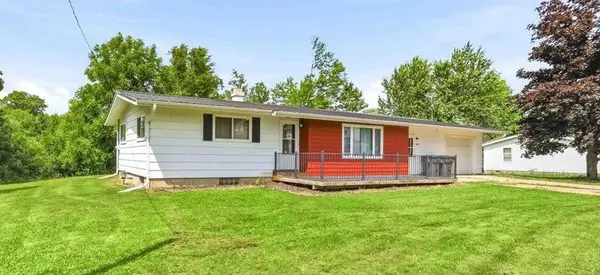 5142 OAK STREET, Vesper, WI 54489