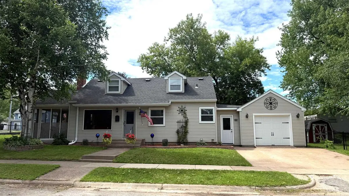 213 3RD STREET, Mosinee, WI 54455 - #1