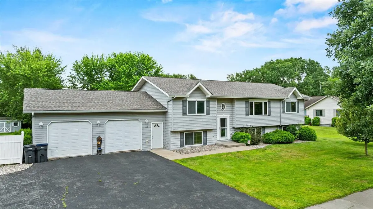 1407 S WASHINGTON AVENUE, Marshfield, WI 54449 - #1