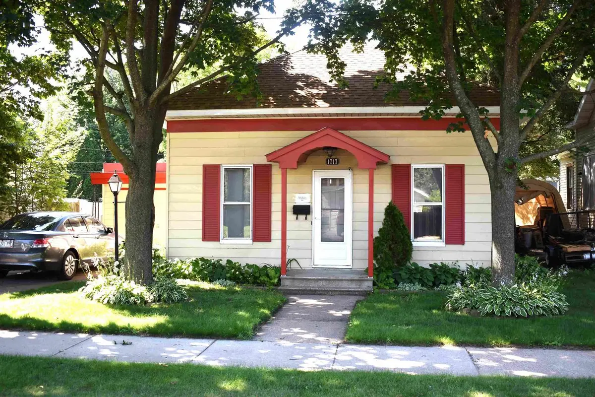 1717 BOYINGTON AVENUE, Stevens Point, WI 54481 - #1