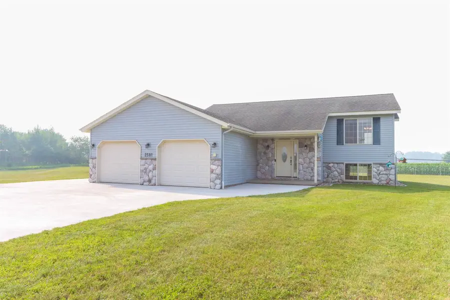 2581 GOLDEN EAGLE ROAD, Kronenwetter, WI 54455 - #3