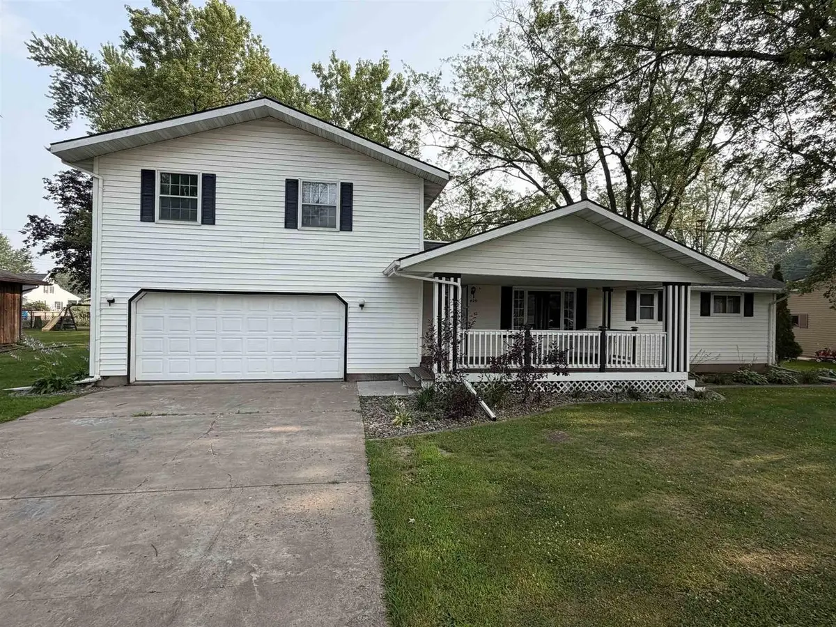 409 W BUTTERNUT STREET, Abbotsford, WI 54405 - #1