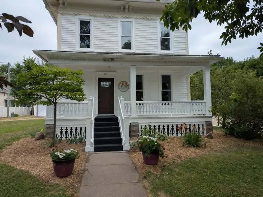 201 W 4TH STREET, Marshfield, WI 54449 - #2