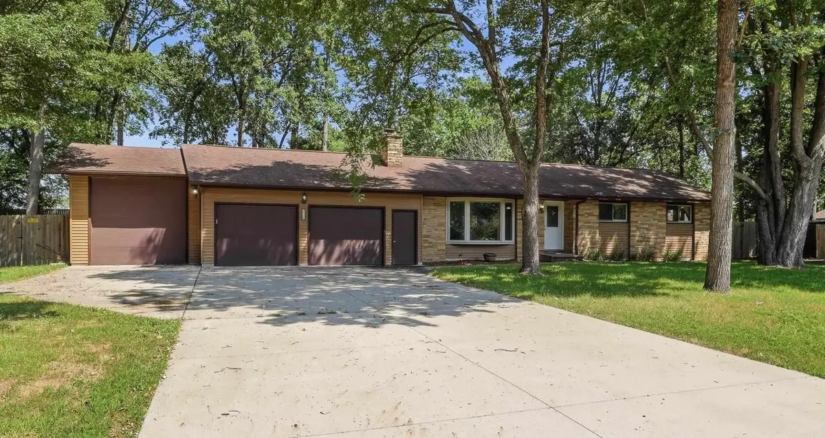 5526 ELLIS STREET, Stevens Point, WI 54481 - #1