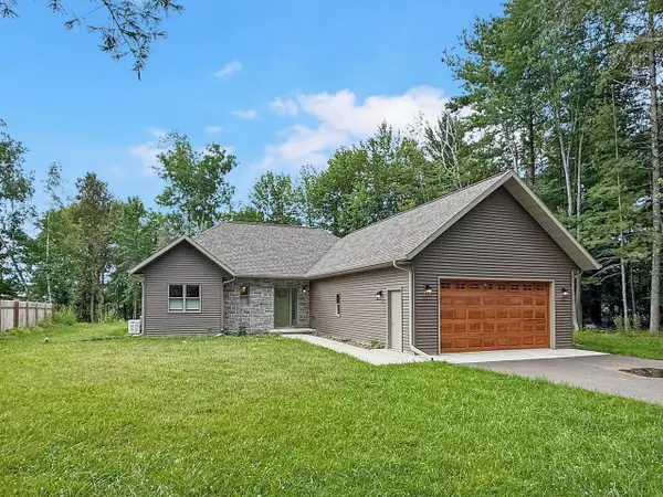 406 W SHERBURN STREET, Eagle River, WI 54521