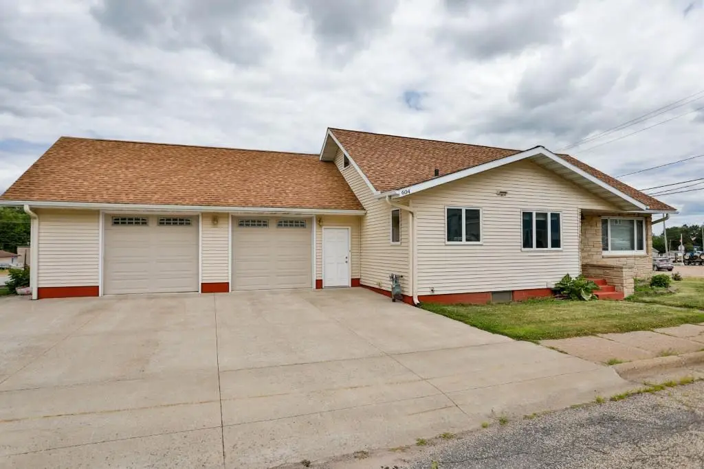 604 4TH STREET, Marathon, WI 54448 - #1