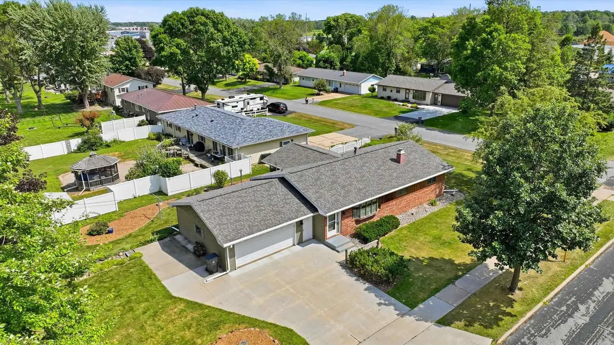 2711 S WASHINGTON AVENUE, Marshfield, WI 54449 - #1