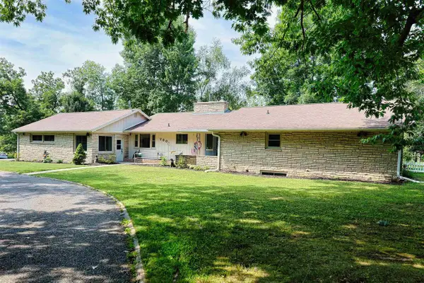 700 E RIVERSIDE AVENUE, Merrill, WI 54452