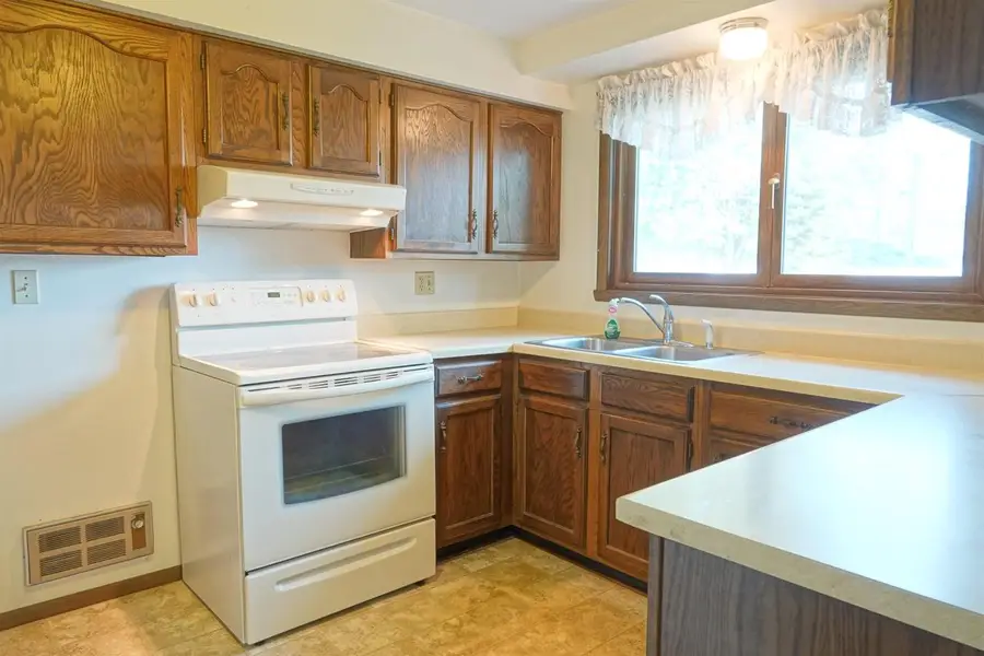 406 E PINE STREET, Abbotsford, WI 54405 - #3