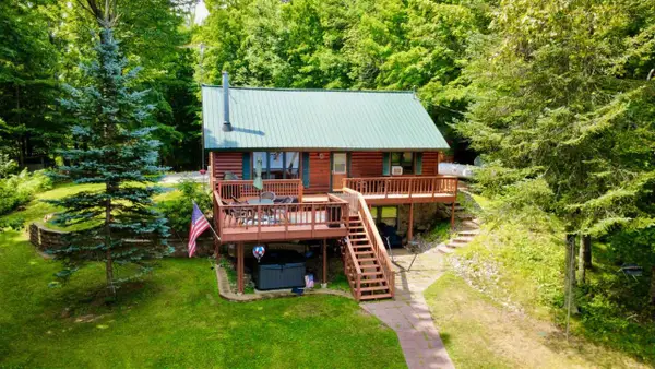 N10754 EAST SHORE ROAD, AINSWORTH, WI 54462