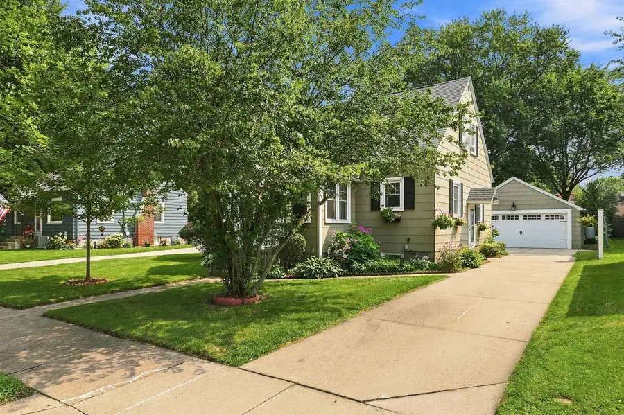 425 MEADOW STREET, Stevens Point, WI 54481 - #3