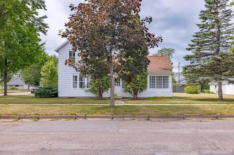 300 N STUYVESANT STREET, Merrill, WI 54452 - #2