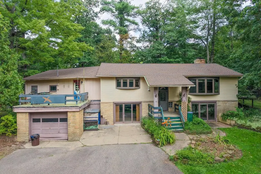 641 SENECA ROAD, Wisconsin Rapids, WI 54495 - #2
