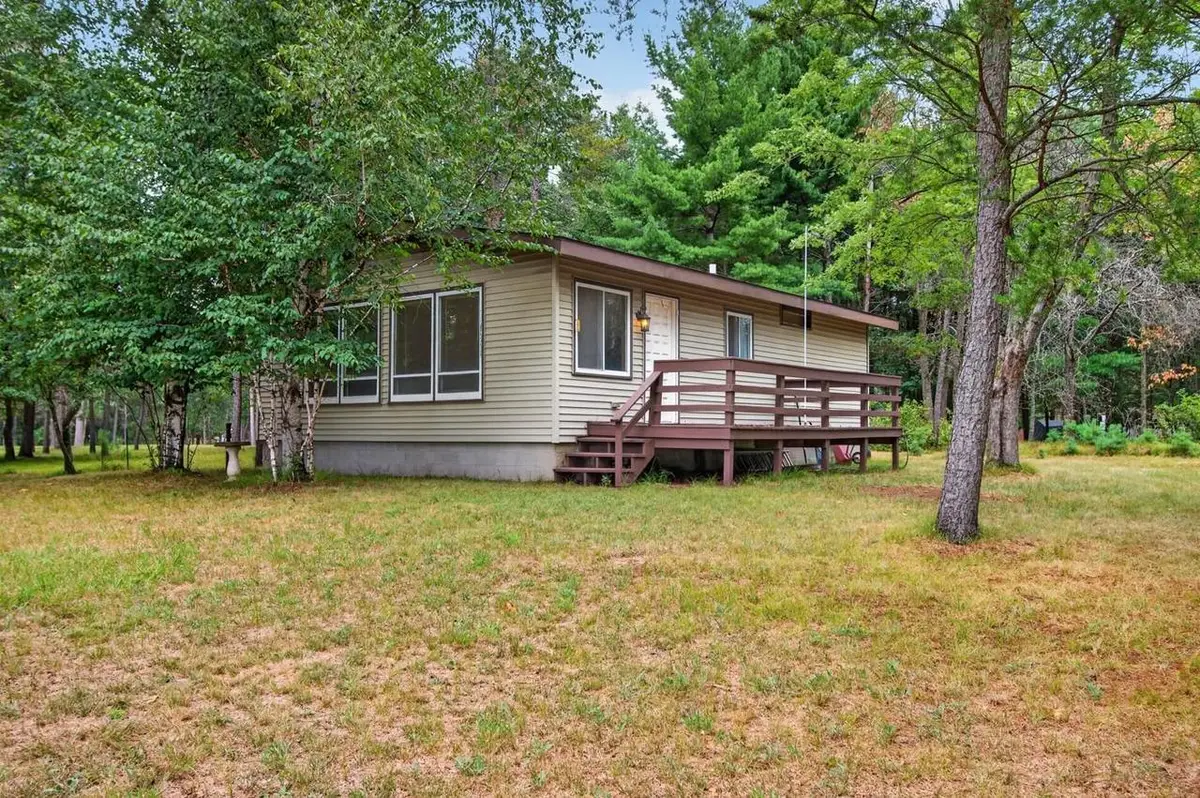 930 EAST COURT, Nekoosa, WI 54457 - #1