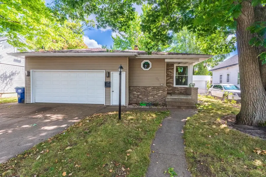 809 N 8TH AVENUE, Wausau, WI 54401 - #2