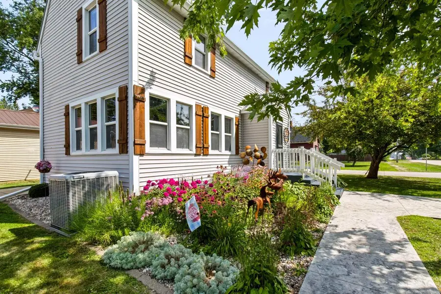 436 WAUSAU STREET, Birnamwood, WI 54414 - #2