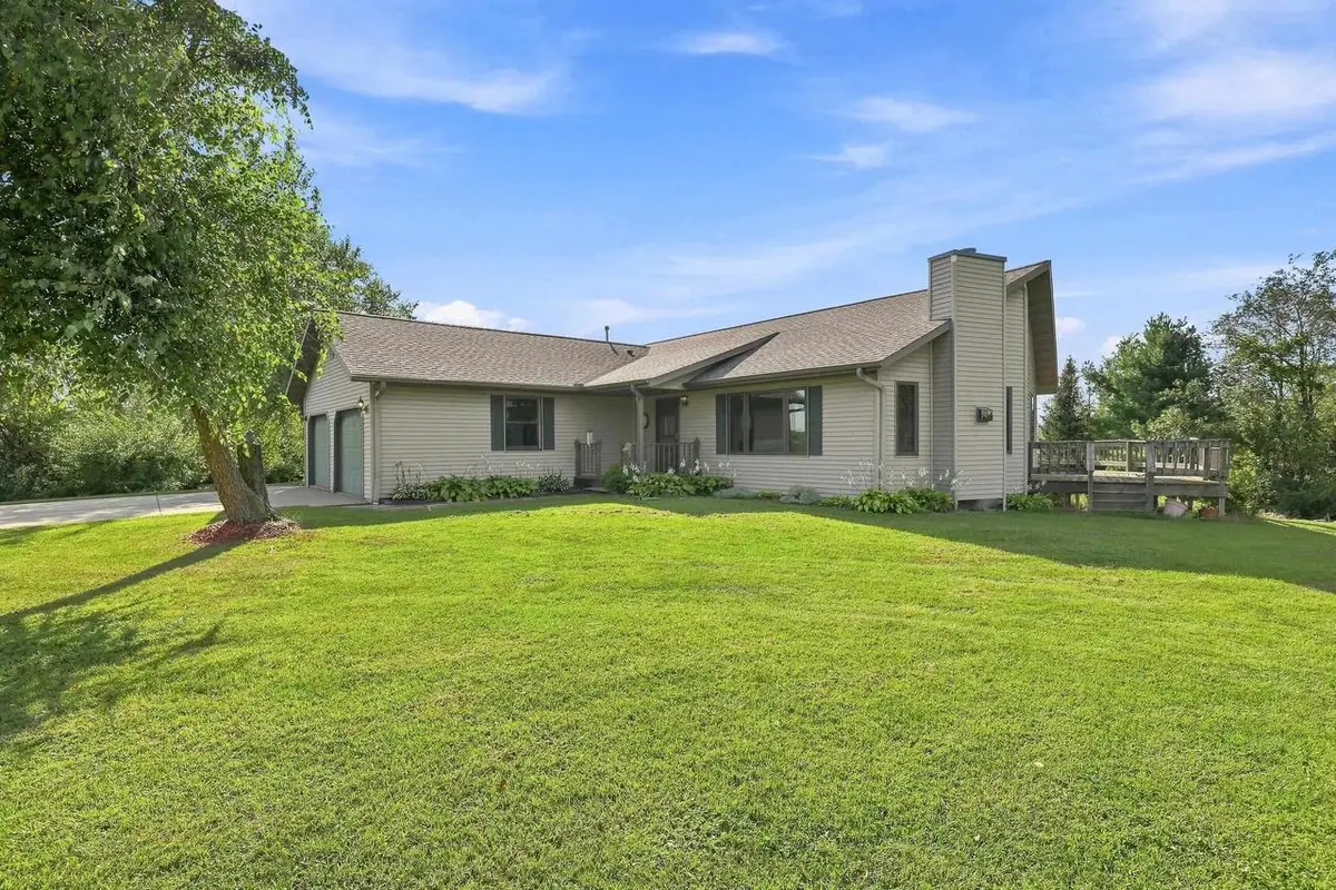 4308 KUBISIAK DRIVE, Amherst, WI 54406 - #1