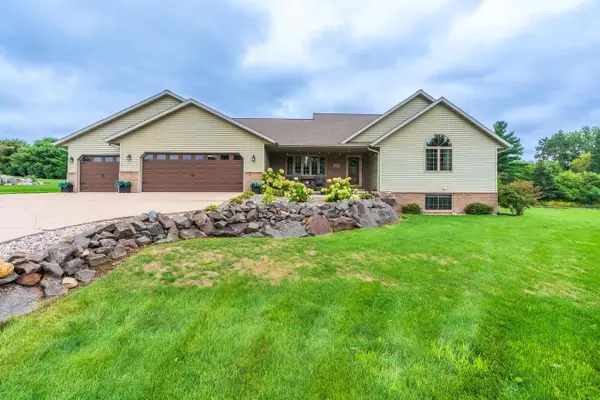 1907 BRANDON CIRCLE, Wausau, WI 54401