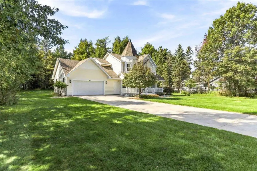 6020 W VALLEY COURT, Wisconsin Rapids, WI 54494 - #2