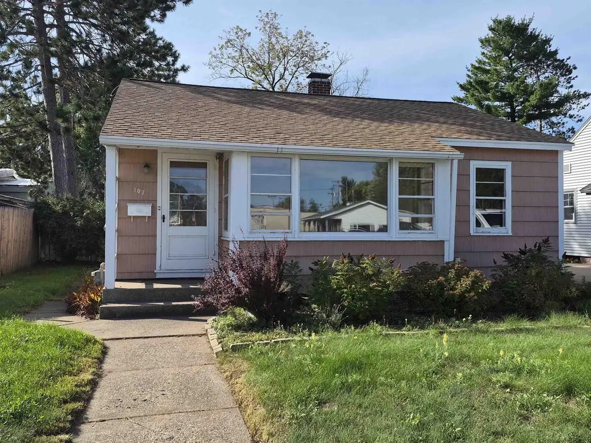 107 KENT STREET, Wausau, WI 54403 - #1