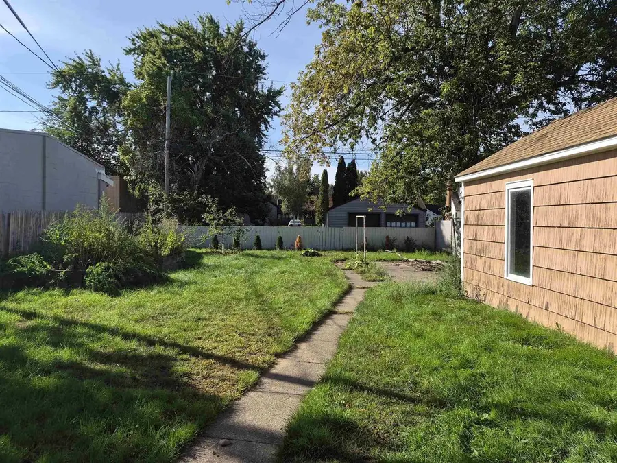 107 KENT STREET, Wausau, WI 54403 - #3