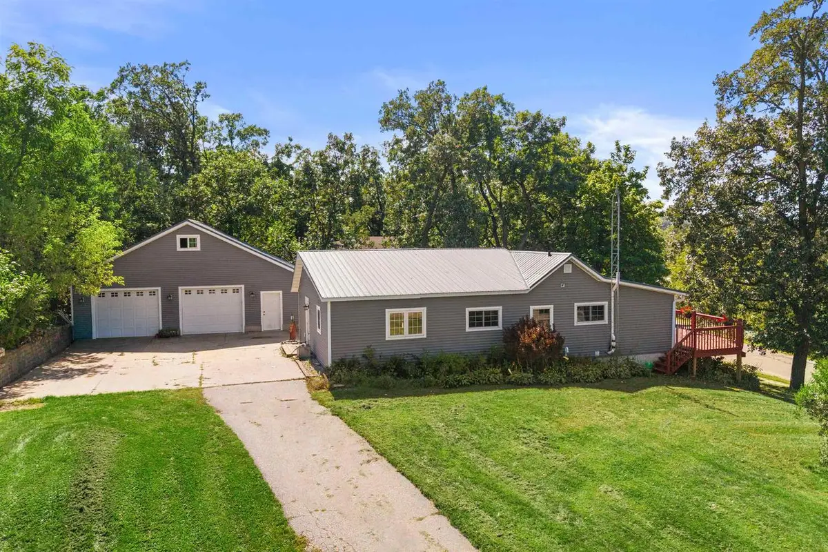 188 POND STREET, Amherst, WI 54406 - #1