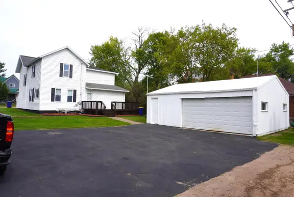1605 E MAIN STREET, Merrill, WI 54452