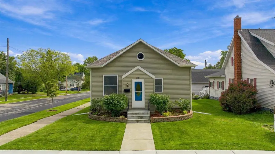 901 S ASH AVENUE, Marshfield, WI 54449 - #2