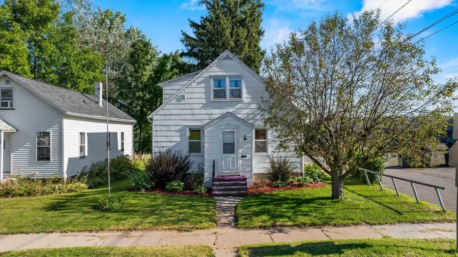 109 W DOEGE STREET, Marshfield, WI 54449 - #2