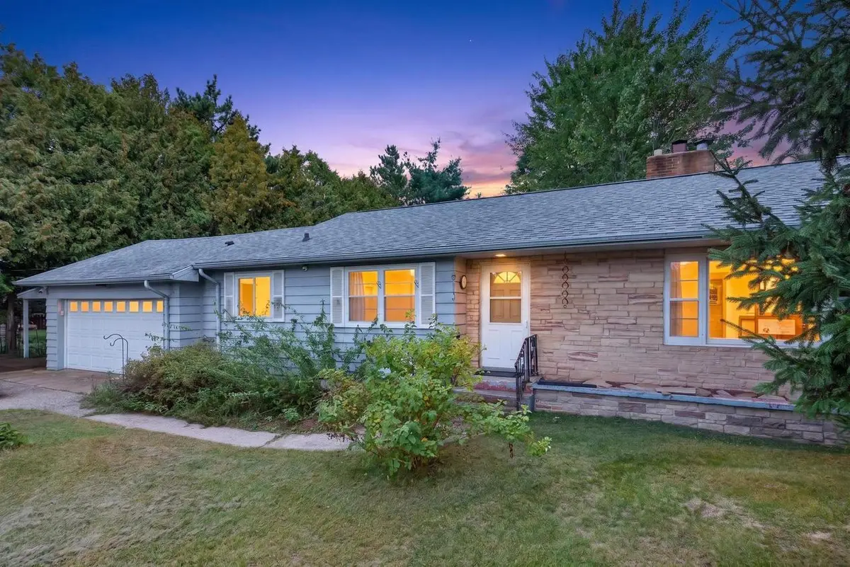 440 EDGEWOOD LANE, Nekoosa, WI 54457 - #1
