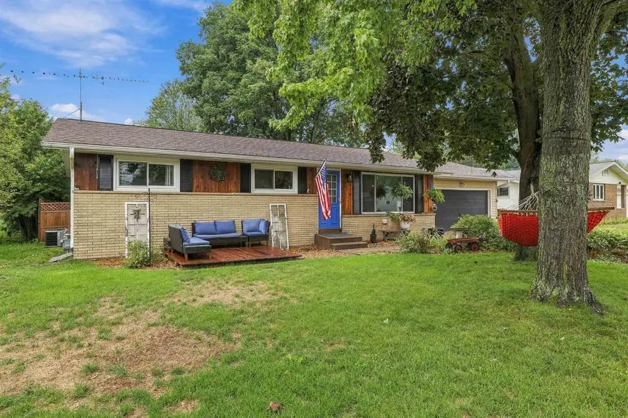 3324 LINDBERGH AVENUE, Stevens Point, WI 54481 - #2