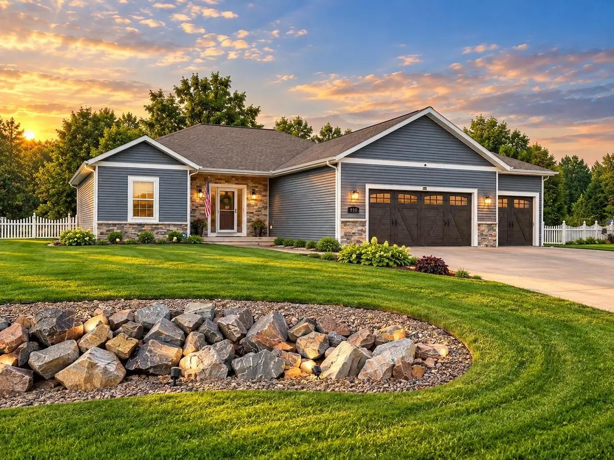 910 TORREY PINES WAY, Plover, WI 54467 - #1