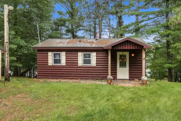 N8637 BLUE MOUNTAIN LAKE ROAD, Ogdensburg, WI 54962