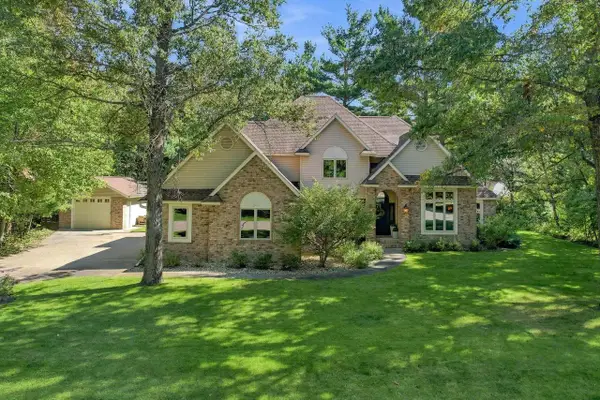 2400 SHADOWVIEW CIRCLE, Plover, WI 54467