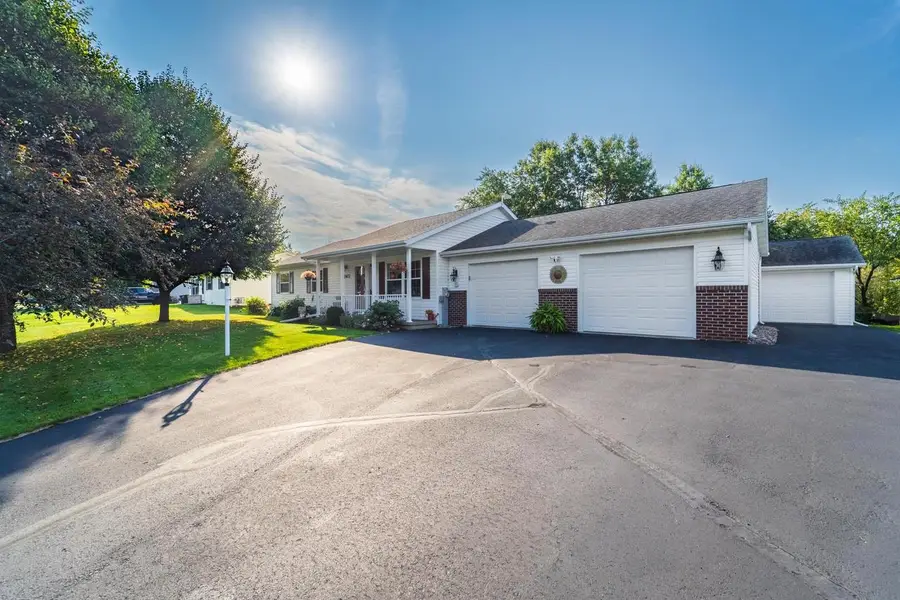 2403 COUNTRY CREEK LANE, Weston, WI 54476 - #2