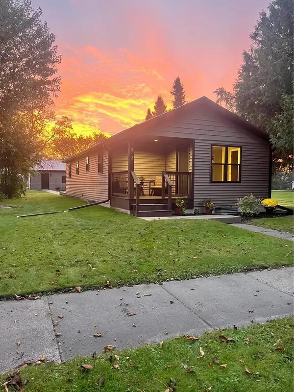 212 WASHINGTON AVENUE, Medford, WI 54451