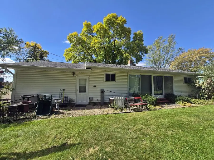 1705 N PEACH AVENUE, Marshfield, WI 54449 - #3